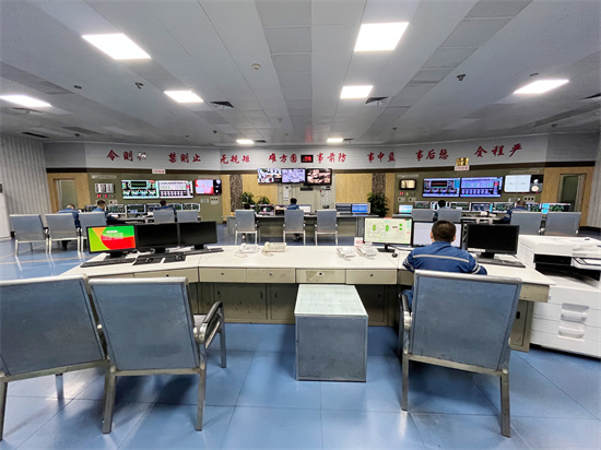 黔北电厂集控运行值班室。