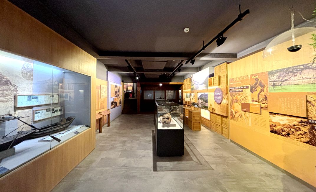 4、贵州航运博物馆内传出的文物及资料。